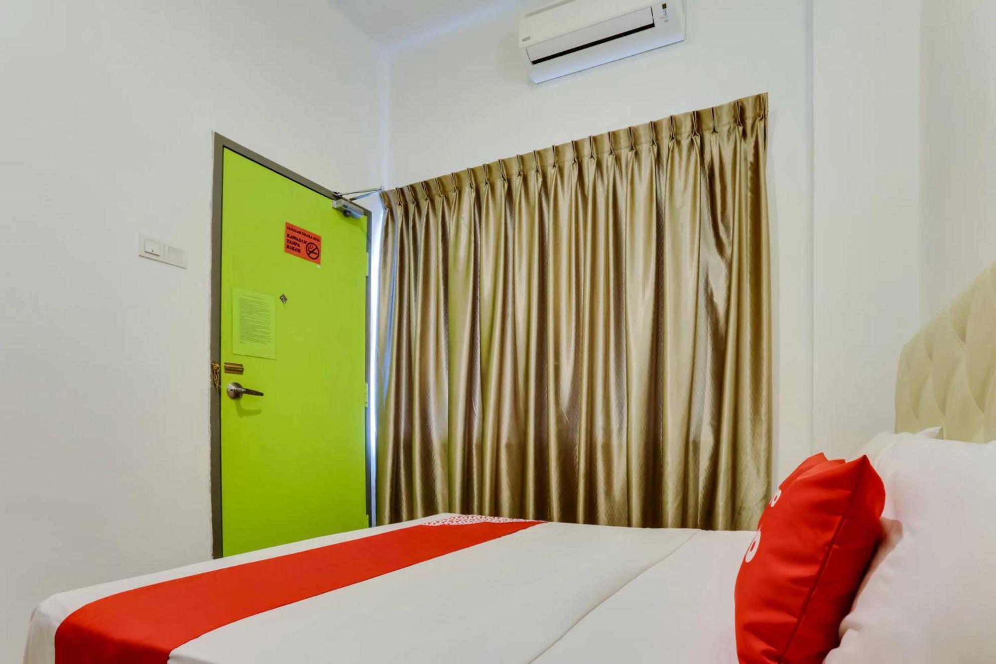 Selesa View Bukit Gambir Hotel Екстериор снимка